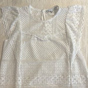 New gorgeous white eyelet flutter sleeve shirt. Women’s size large.